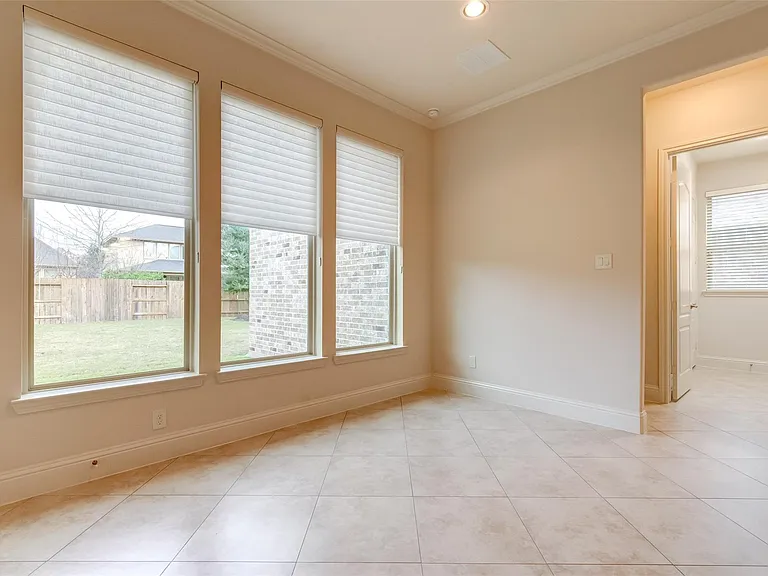 10307 Latta Creek Dr — Photo 20