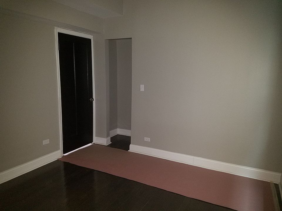 2nd image of 819 Kostner Ave