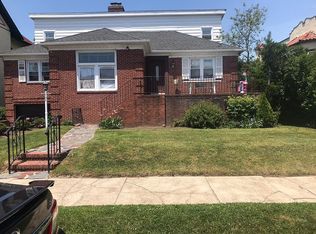 261 E Beech St, Long Beach, NY 11561