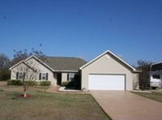 202 Farm Estates Rd, Perry, GA 31069