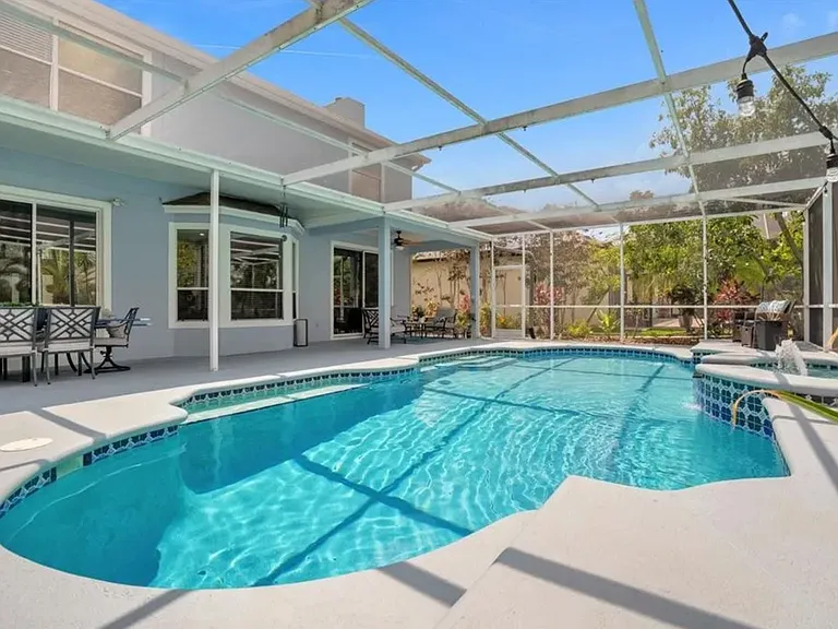 309 Isle Of Sky Cir — Photo 36