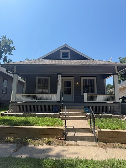 1st image of 355 N 32nd St