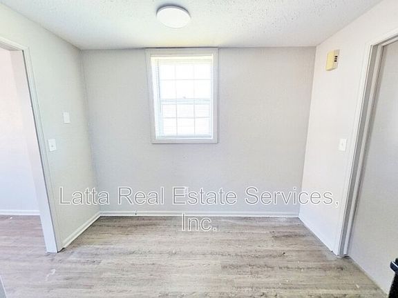 4th image of 402 W 31st St Unit 102B
