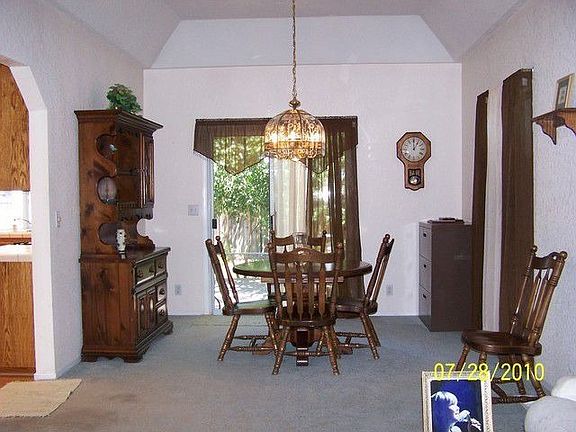 4th image of 2745 Lincoln Ln