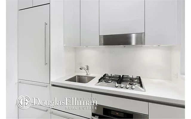 Rented by Douglas Elliman | media 29