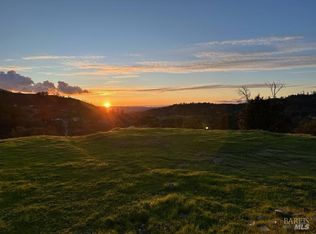 1010 Sundown Trl, Santa Rosa, CA 95404