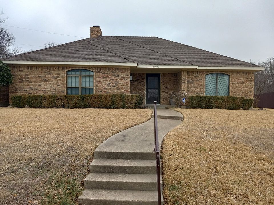 1st image of 1907 Silver Creek Pl