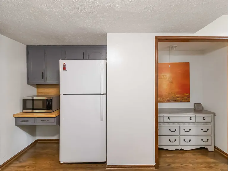 3345 Sharon Cir — Photo 10