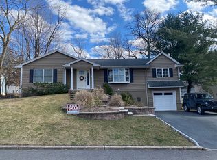983 Garibaldi Pl, Washington Township, NJ 07676