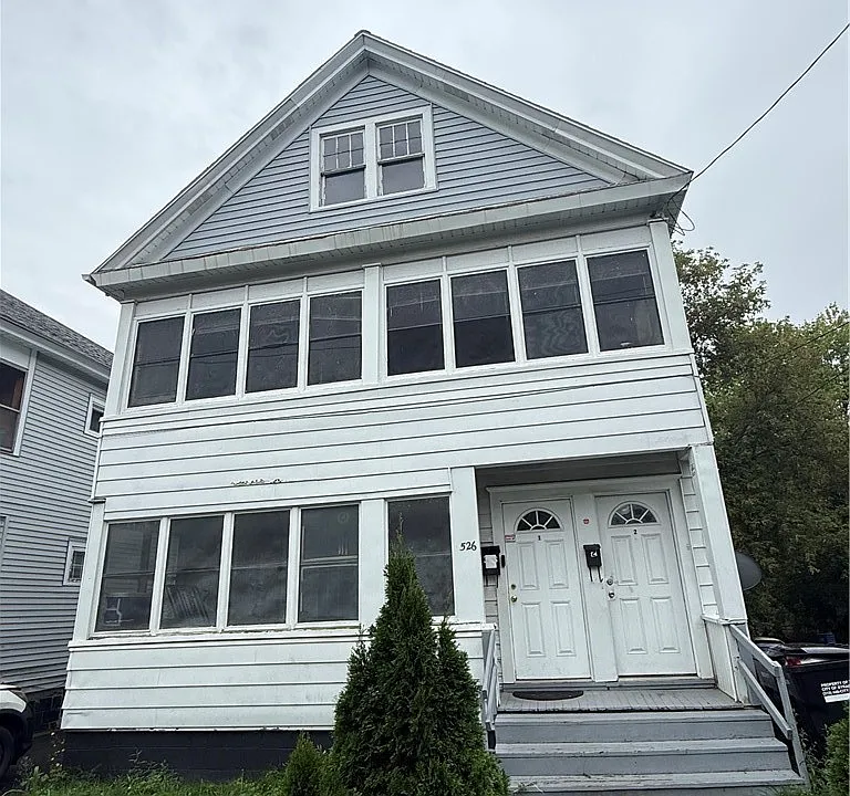526 Boyden St #2