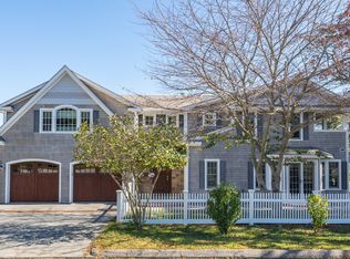 35 Bellaire Rd E, Niantic, CT 06357