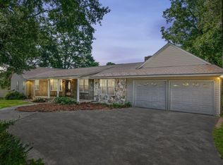 942 Powderbag Creek Rd, Hartwell, GA 30643