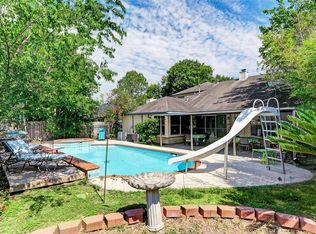 2201 Bennigan St, League City, TX 77573