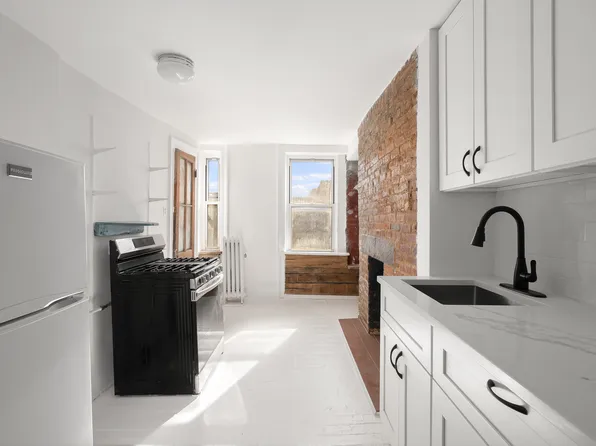 504 East 6th Street image 3 of 3