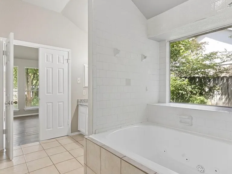 22131 Bridgebrook Dr — Photo 11