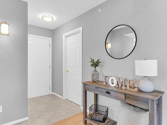 3rd image of 1249 Woodland Point Dr APT L