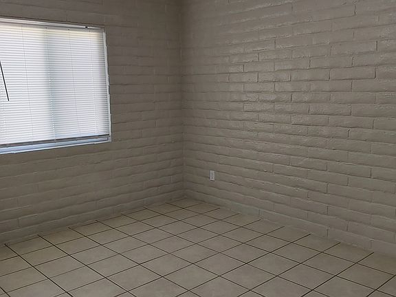 4th image of 4210 N Kiva Pl #E1