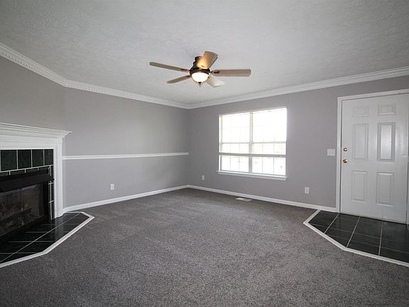 3rd image of 811 Clearspring Ct