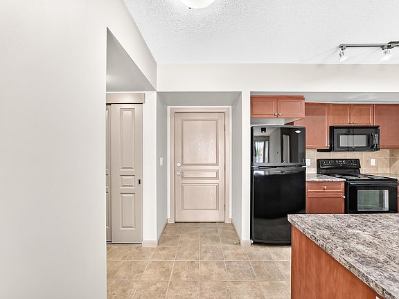 4th image of 500 Palisades Way #207