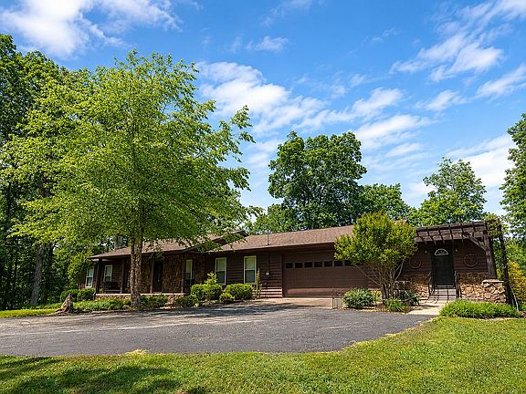 4th image of 120 Smith Rd