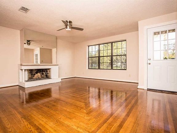 5th image of 918 E Hatton St