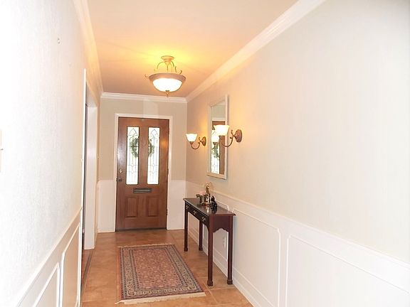 3rd image of 1755 Karen Ln