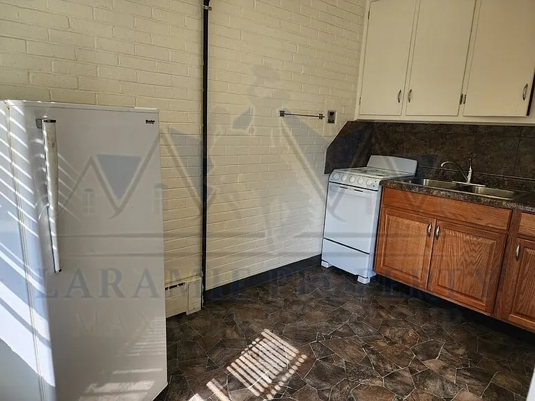 309 S 10th St #26 — Photo 4