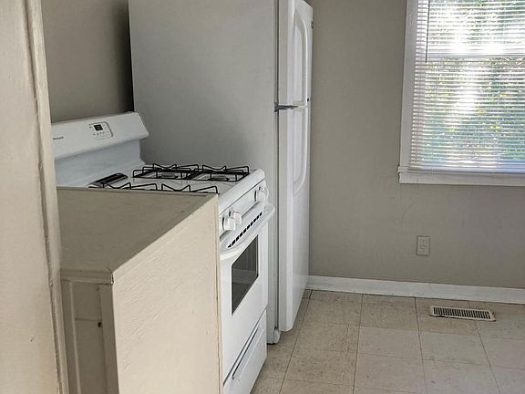 5th image of 667 Lorraine Dr #667