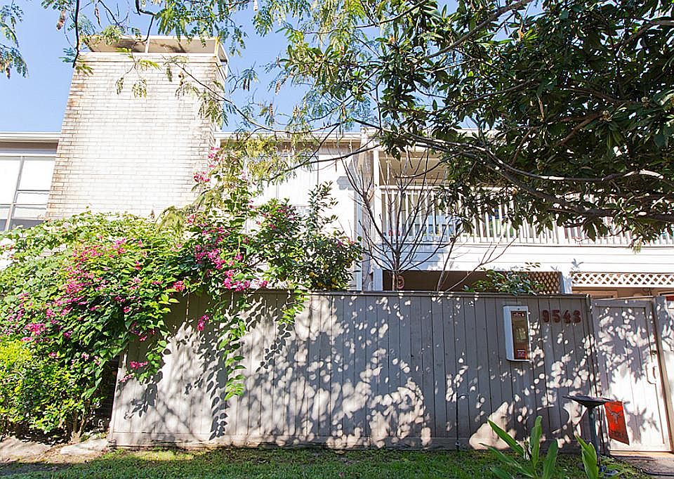 1st image of 9543 Pagewood Ln #9543