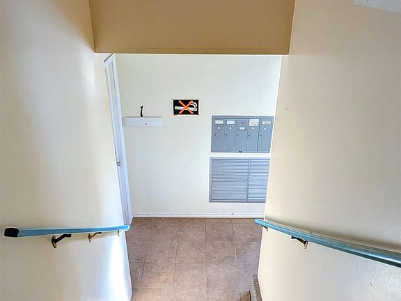 4th image of 2102 Cannontown Rd