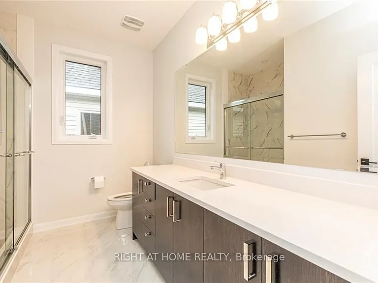 182 Lynn Coulter St — Photo 14