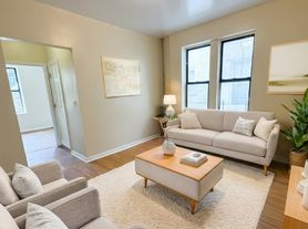 4816 8th Ave, Brooklyn, NY