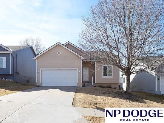 18209 Gertrude St, Omaha, NE 68136