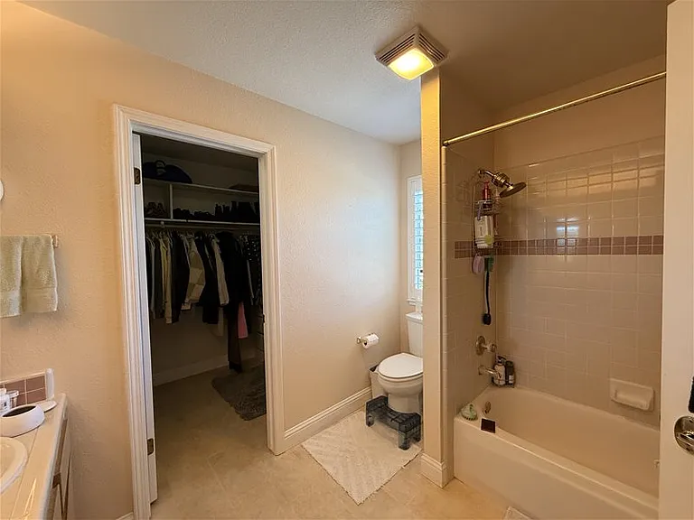 3043 Woods Cir — Photo 13