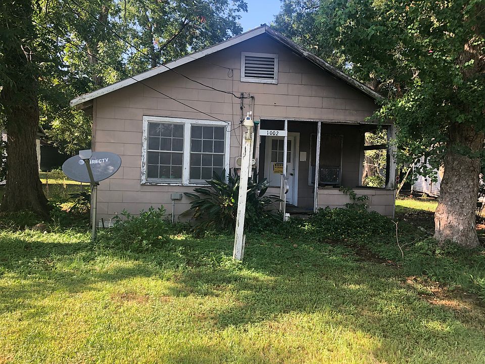1st image of 1001 Iberia St