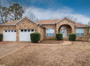 19 Westoak Cir, Little Rock, AR 72223