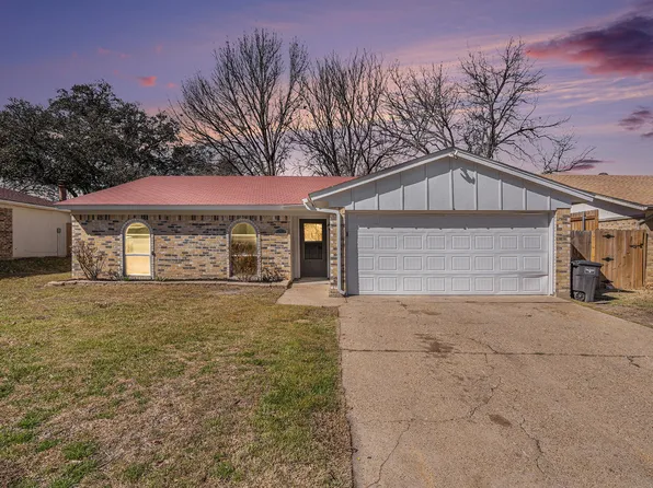 540 Annapolis Dr, Fort Worth, TX 76108