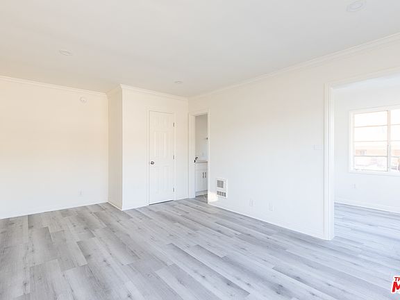 3rd image of 4561 N Figueroa St #4