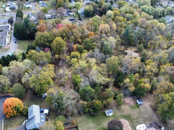 Fortuna Dr, Hatfield, PA 19440