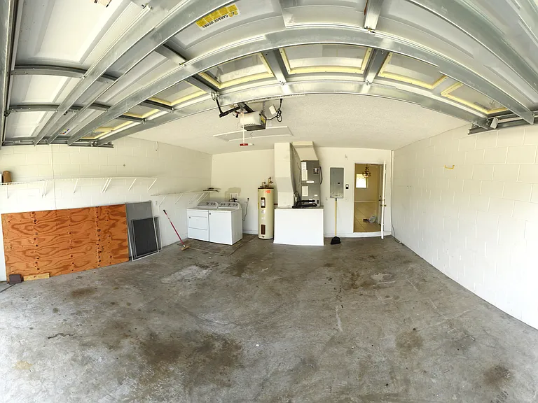 Garage (inside)
