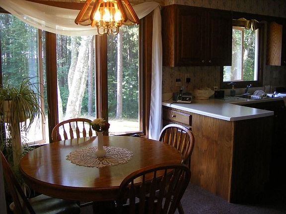 2nd image of 4715 Pine Dr