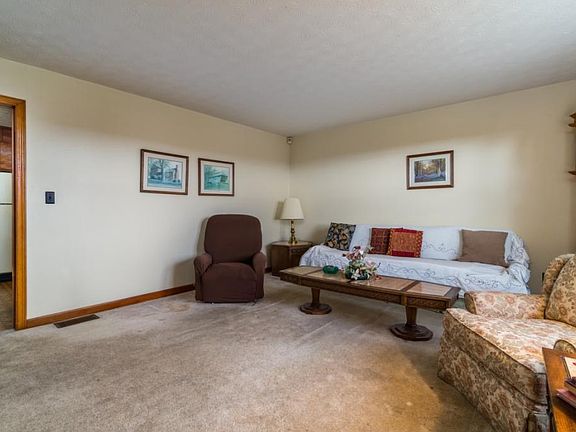 5th image of 2904 Toddman St