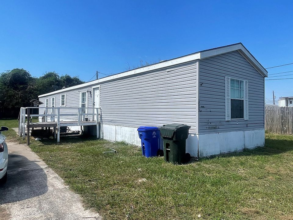 1st image of 523 Scotland Dr