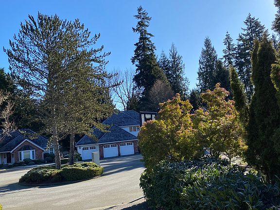 3rd image of 2137 222nd Pl NE