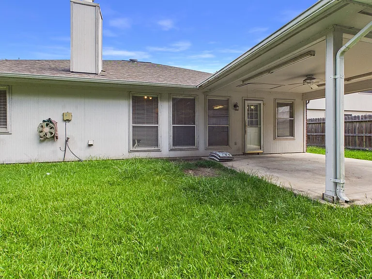 3914 Cyril Dr — Photo 19