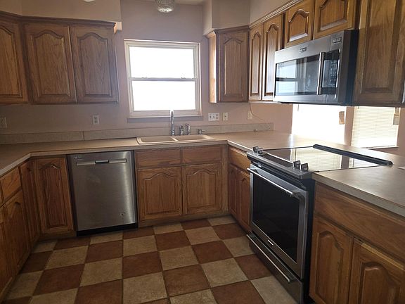 3rd image of 26700 S 620th Rd