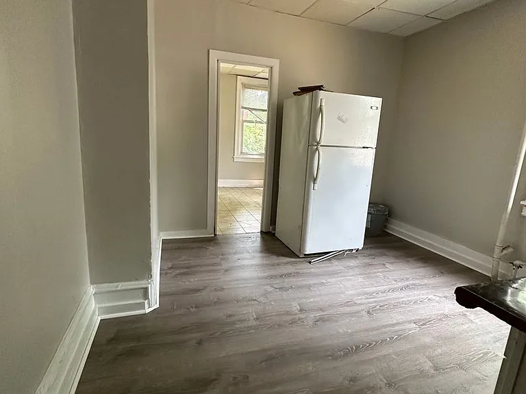 1232 West Somerset Street — Photo 20