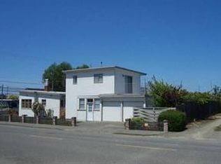 3235 F St, Eureka, CA 95503