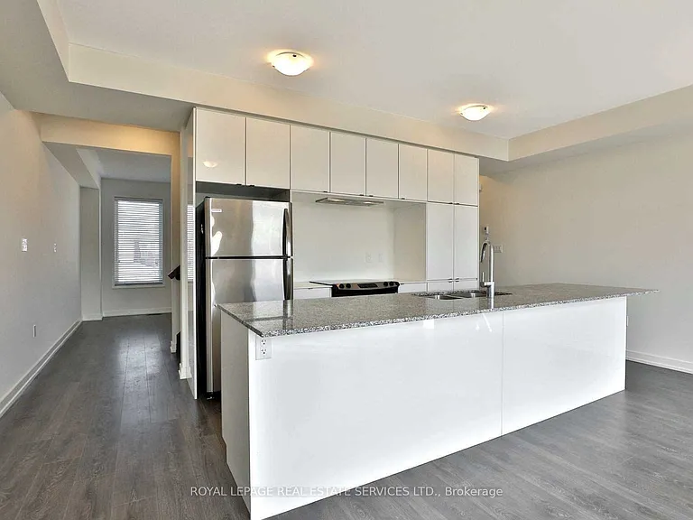 3191 Ernest Appelbe Blvd — Photo 13