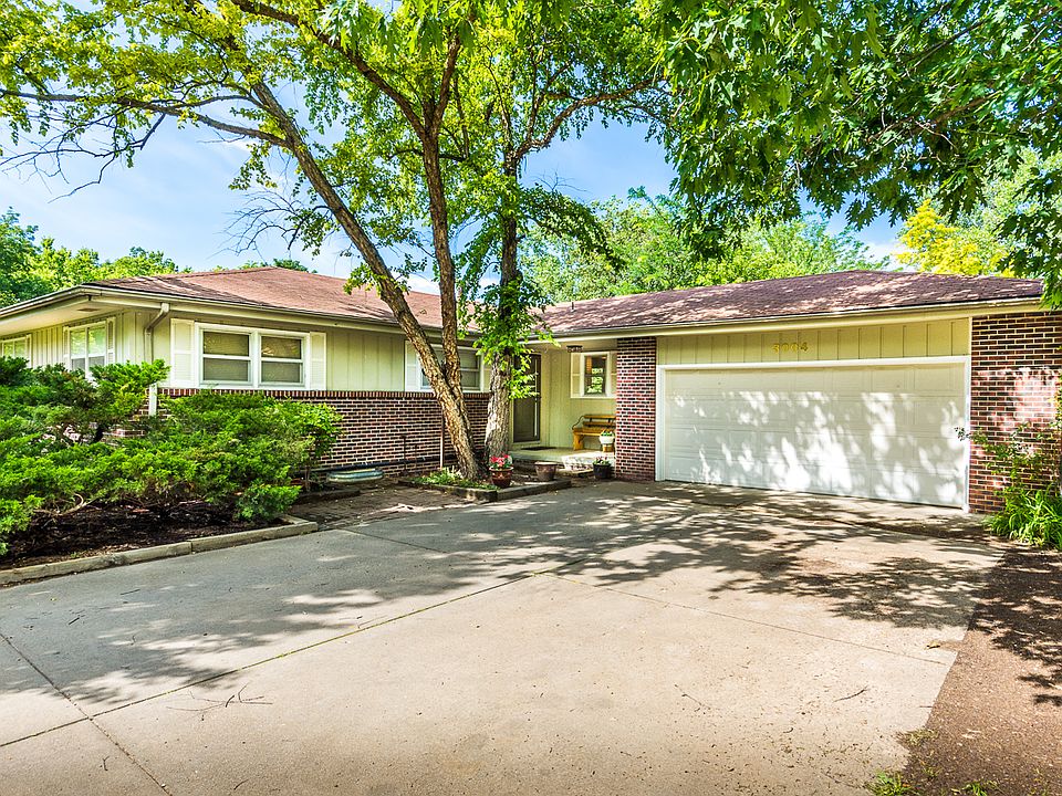 1st image of 3005 Tamarak Dr